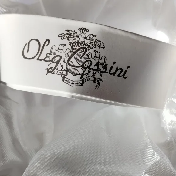 Stunning Oleg Cassini AQUA Blue DIAMOND Cut Crystal Paperweight - Picture 4 of 7